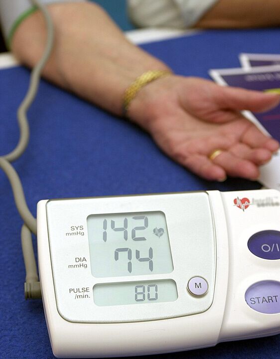 Characteristic pressure indicators for phase 1 hypertension